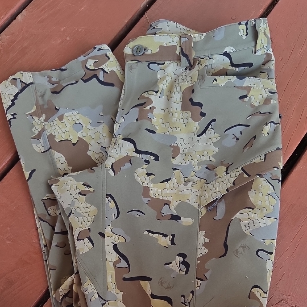 KUIU Camouflage Outdoor Pants